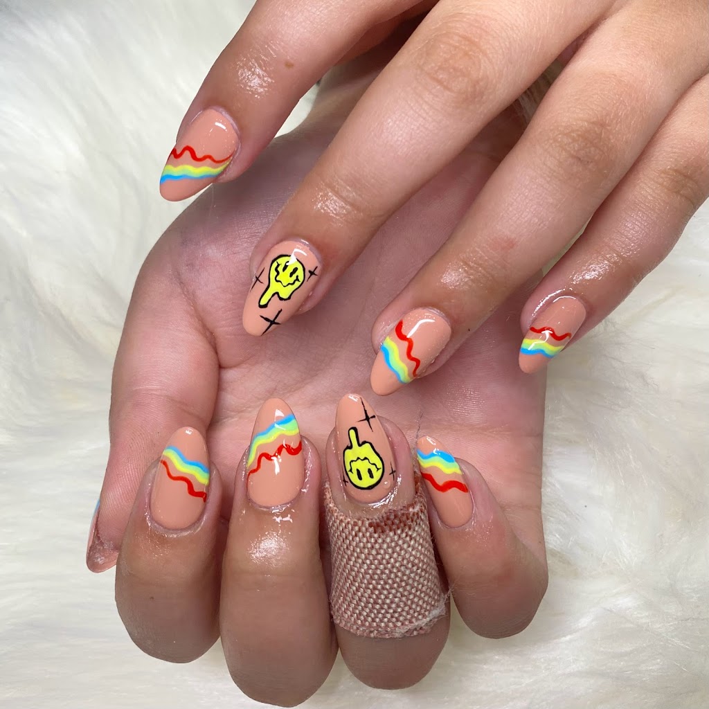 Kiki Nail Studio | 22 Queen St E, Cambridge, ON N3C 2A6, Canada | Phone: (519) 721-7668