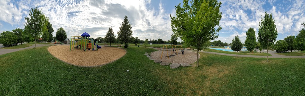 Oakridge Pool | 825 Valetta St, London, ON N6H 2Z1, Canada | Phone: (519) 661-4424