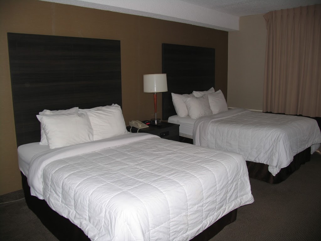 Maple Crest Inn | 1454 Princess St, Kingston, ON K7M 3E5, Canada | Phone: (613) 549-5550