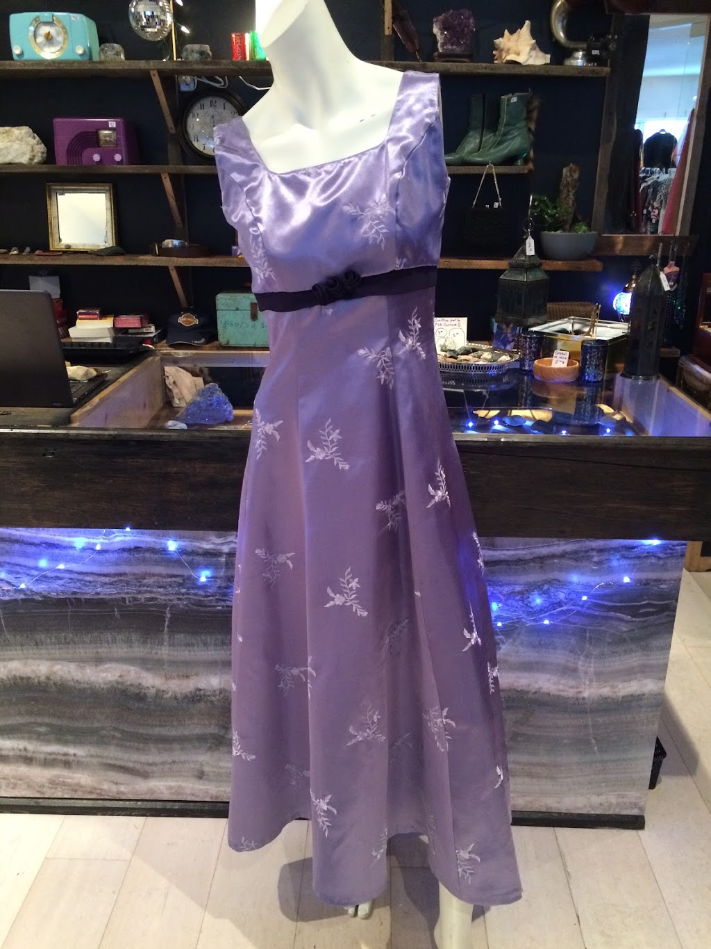 Friperie "La ptite Curieuse" | 164 ch. de saint-jean, La Prairie, QC J5R 2J8, Canada | Phone: (438) 921-6766
