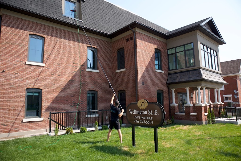 Stone Cliff Window Cleaning Inc. | 500 Foxcroft Blvd, Newmarket, ON L3X 3L7, Canada | Phone: (905) 717-2660