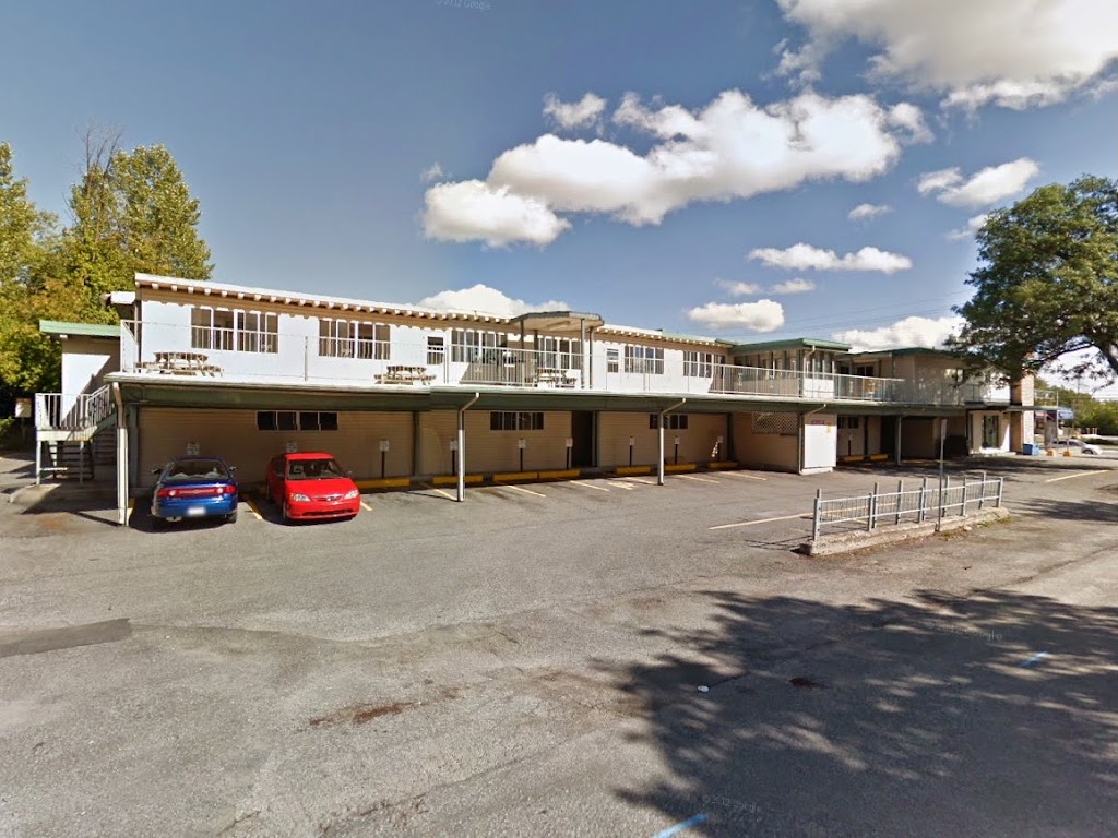 Paris Motel | 665 Montréal Rd, Ottawa, ON K1K 0T1, Canada | Phone: (613) 745-6891