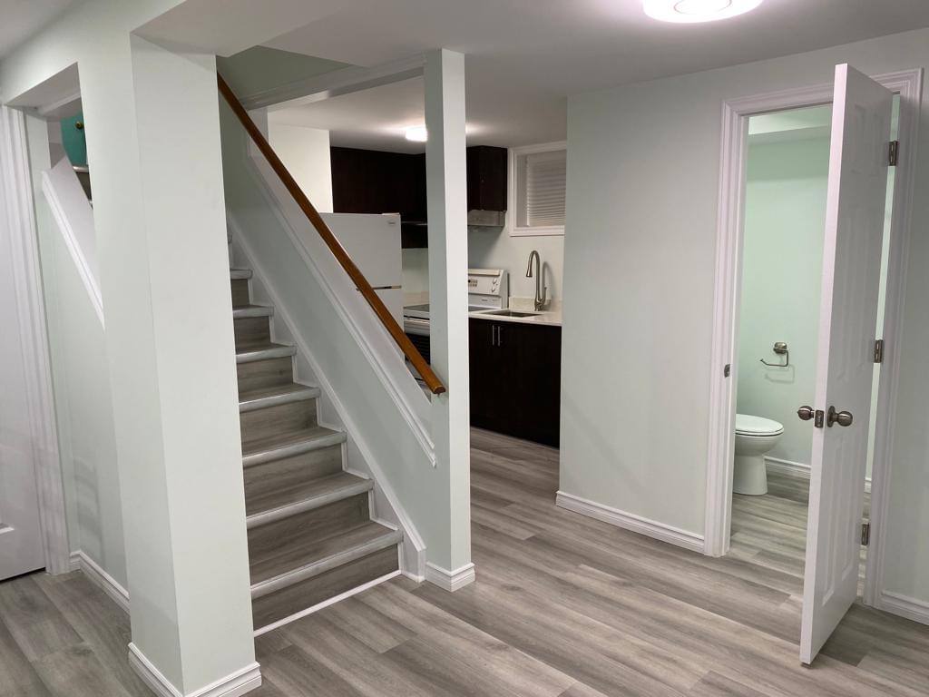 Aom Home Renovation | 1764 Ennismore Crescent, London, ON N6G 5N2, Canada | Phone: (519) 706-4277