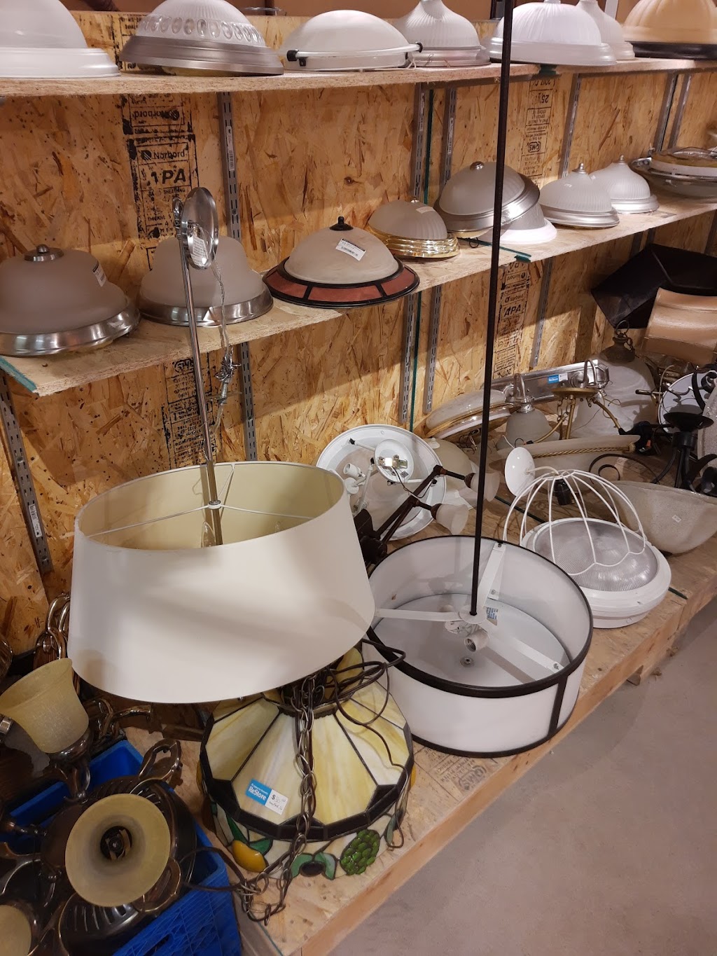 Habitat ReStore Newmarket | 16715 Yonge St unit c, Newmarket, ON L3X 1X4, Canada | Phone: (905) 868-8723
