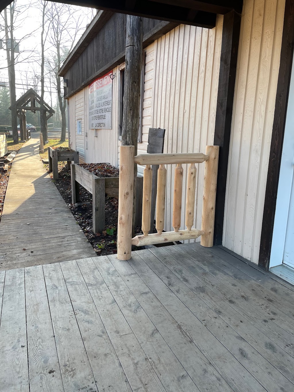 Bois Rond du Nord | 2484a Boulevard Ste Sophie, Sainte-Sophie, QC J5J 2V3, Canada | Phone: (450) 431-2727