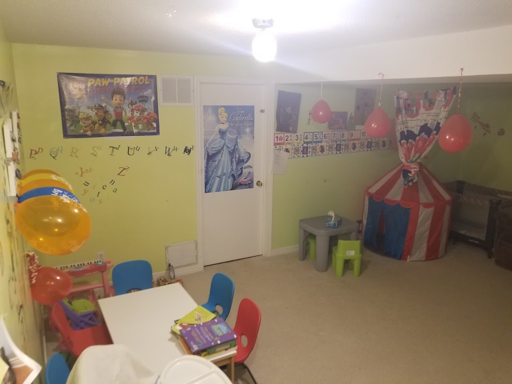 Happy Birds Daycare | 1496 Corsham Ave, Orléans, ON K4A 3M6, Canada | Phone: (613) 841-3771