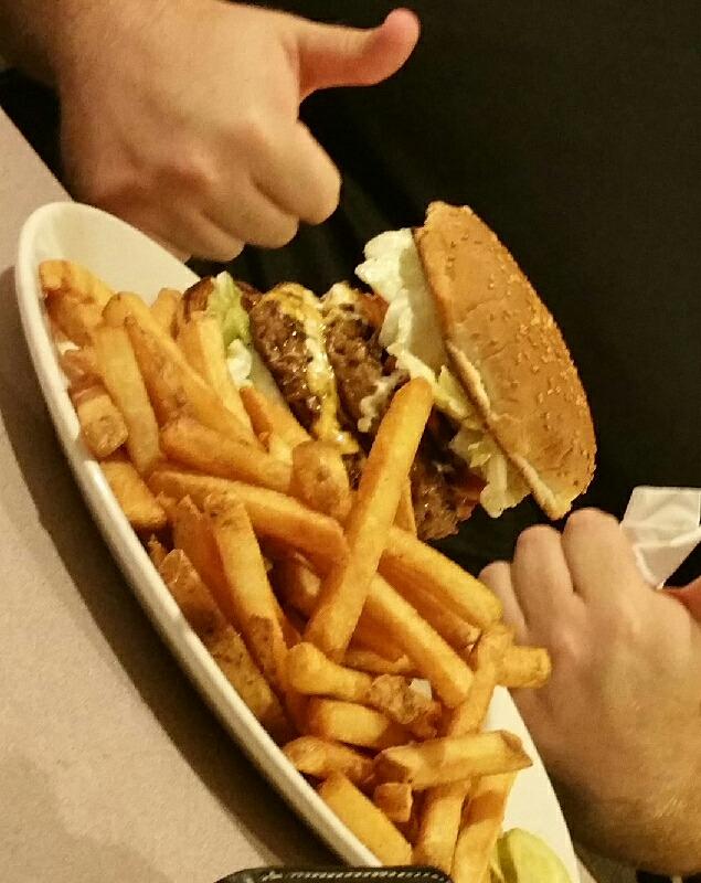 Pappas Family Restaurant | 4702 118 Ave NW, Edmonton, AB T5W 1B2, Canada | Phone: (780) 471-2323