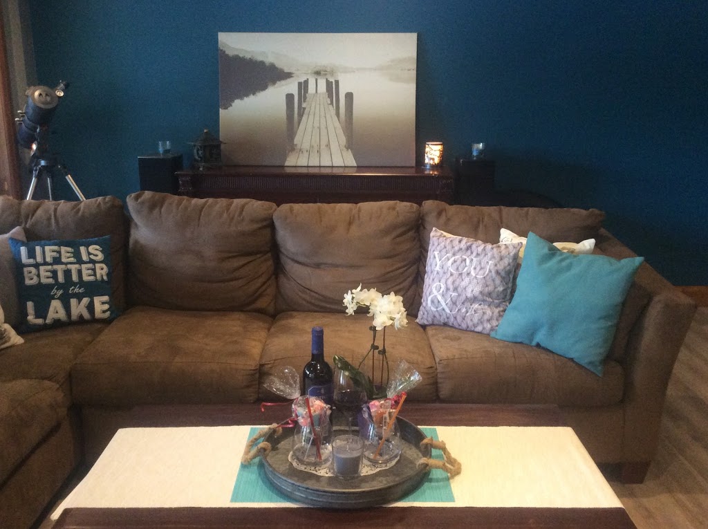 Pleasant View Cottage | 1137 Jones Rd, Algonquin Highlands, ON K0M 1J1, Canada | Phone: (416) 684-3317
