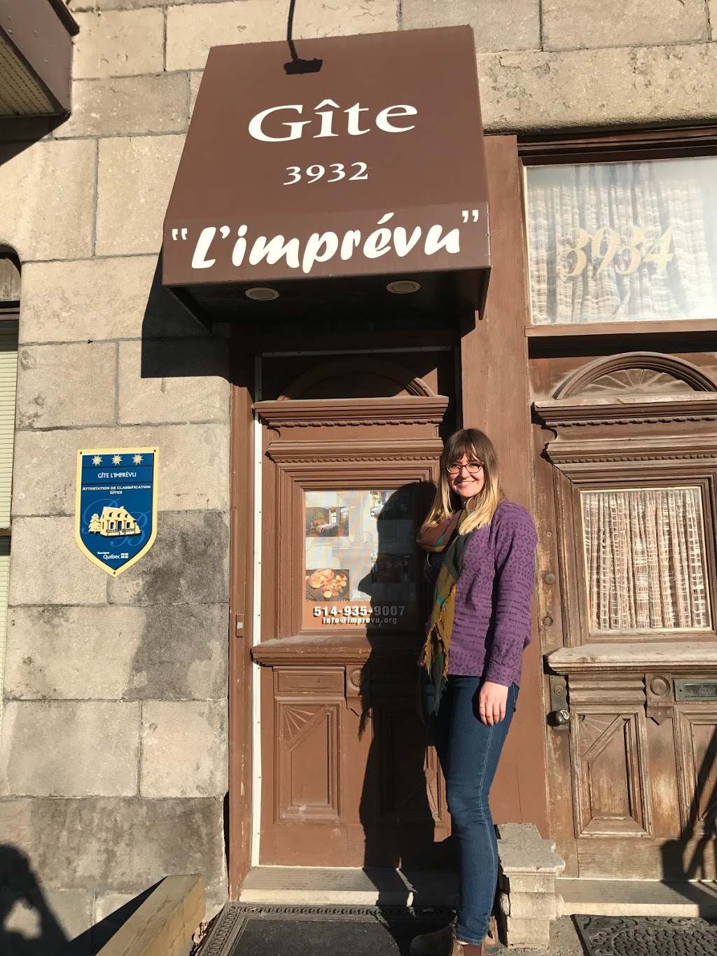 Gite LImprévu | 3932 Rue Saint-Jacques, Montréal, QC H4C 1H8, Canada | Phone: (514) 935-9007