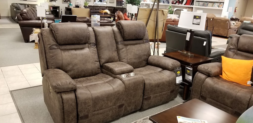 Leons Furniture | 803 Niagara St, Welland, ON L3C 1M4, Canada | Phone: (905) 735-2880