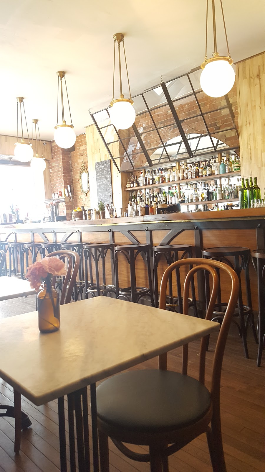 Northern Belle | 913 Dundas St W, Toronto, ON M6J 1W1, Canada