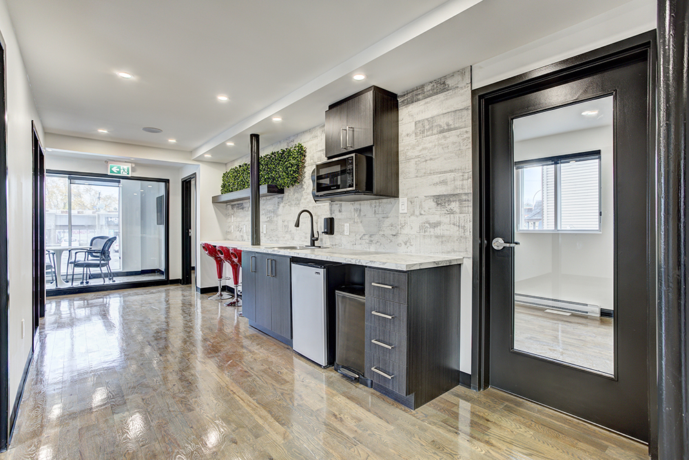 Location Bureau Laval | 1811 Boulevard des Laurentides, Laval, QC H7M 2P7, Canada | Phone: (438) 373-9263