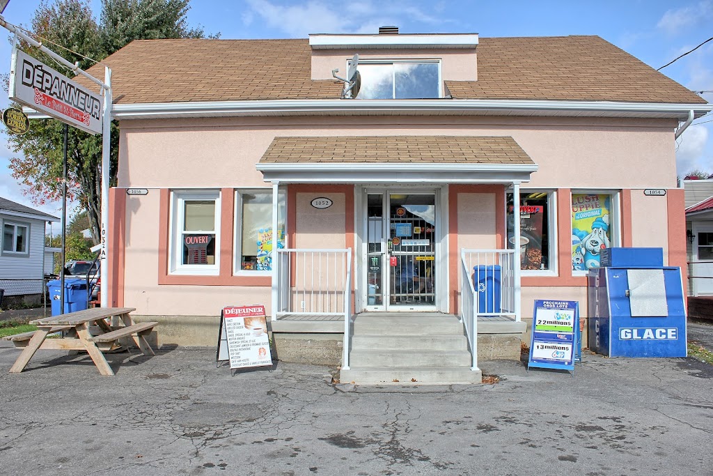 Dépanneur Le Petit St-Pierre | 1052 Piette, Joliette, QC J6E 3V6, Canada | Phone: (450) 756-1673