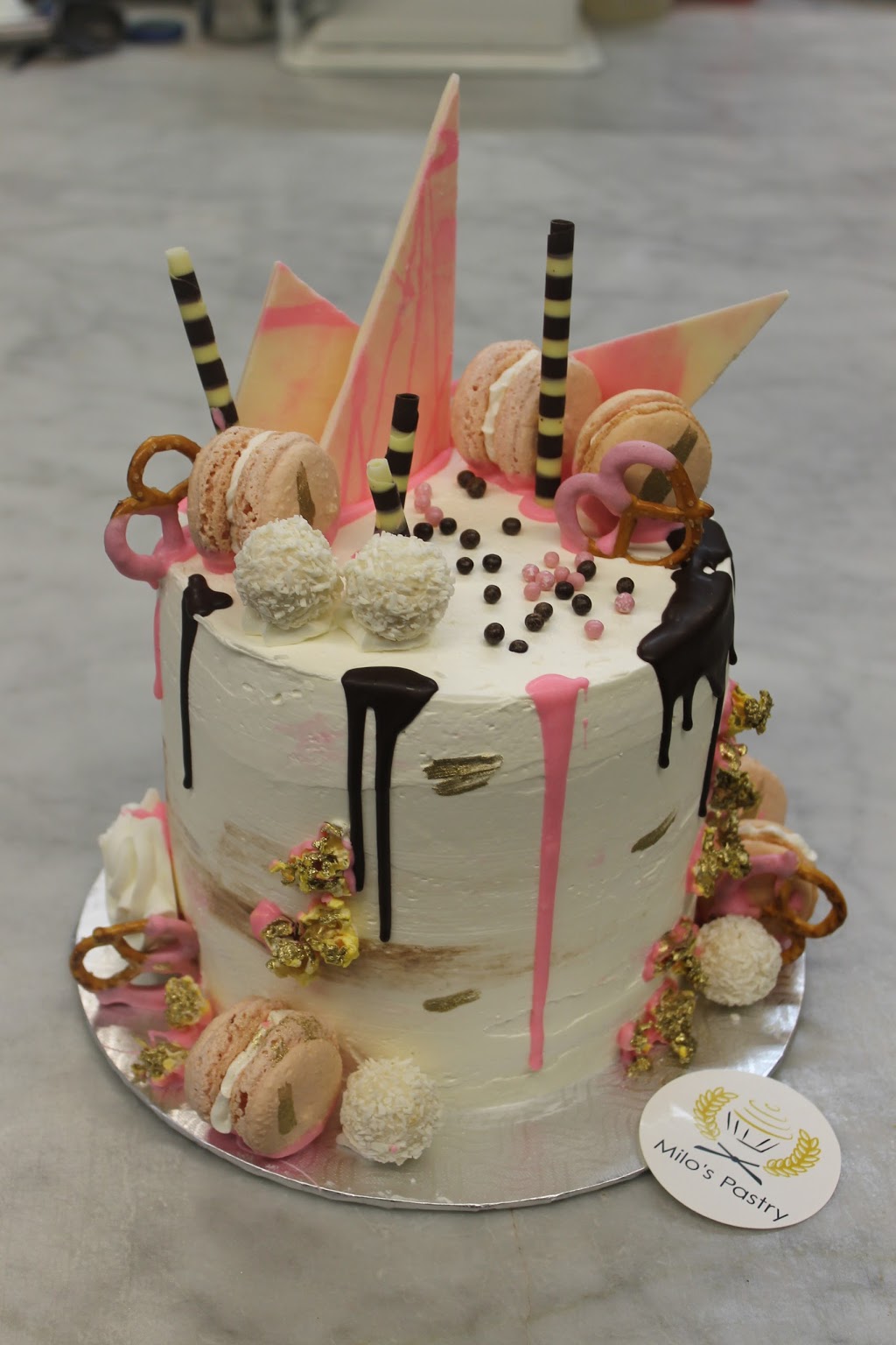 Milos Pastry | 505 Industrial Ave, Ottawa, ON K1G 0Z1, Canada | Phone: (613) 567-1235