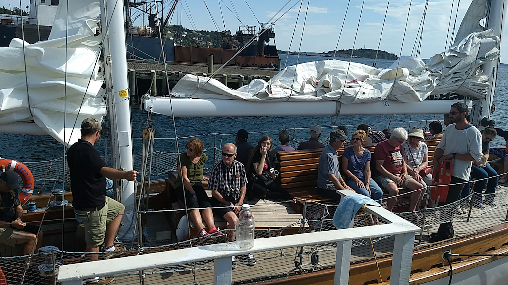 Star Charters | 124 Bluenose Dr, Lunenburg, NS B0J 2C0, Canada | Phone: (902) 634-3535