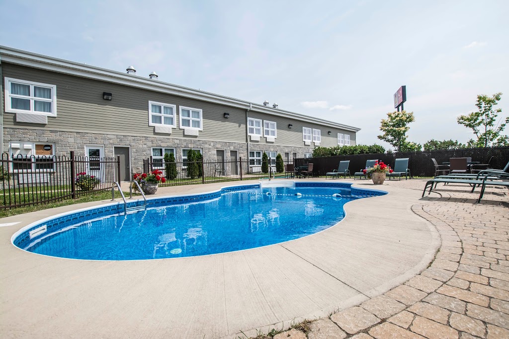 Econo Lodge | 205 Chemin des Poirier, Montmagny, QC G5V 3X7, Canada | Phone: (418) 248-4515