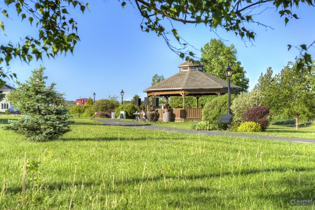 Parc Broughtonnais | 274-292 12e Rue E, East Broughton Station, QC G0N 1H0, Canada | Phone: (418) 427-2608