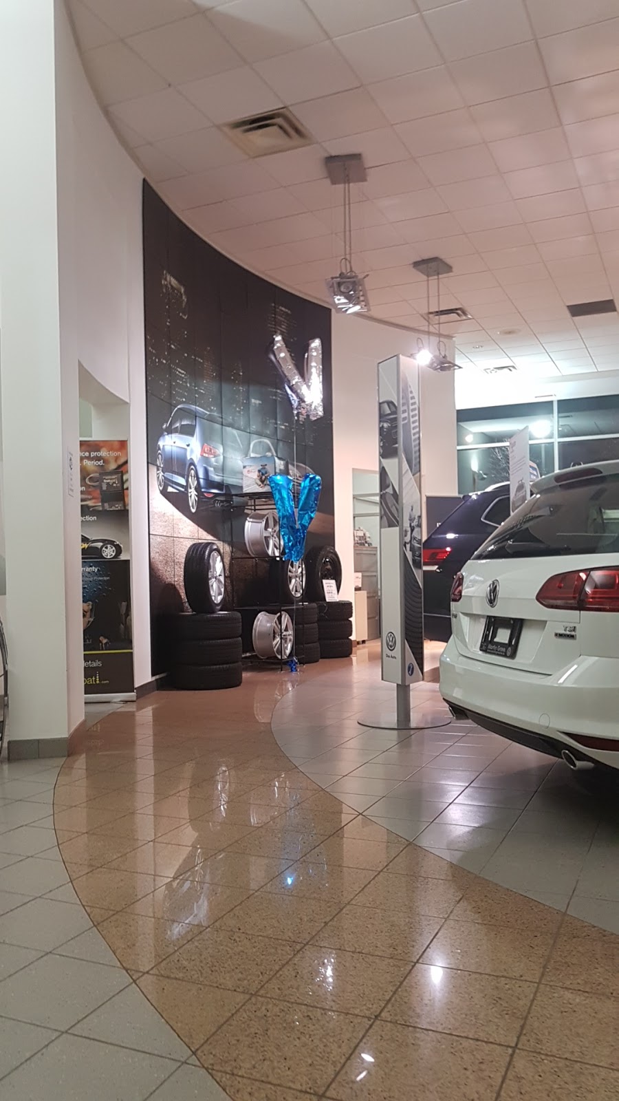 Martin Grove Volkswagen | 7731 Martin Grove Rd, Woodbridge, ON L4L 2C5, Canada | Phone: (905) 851-5111
