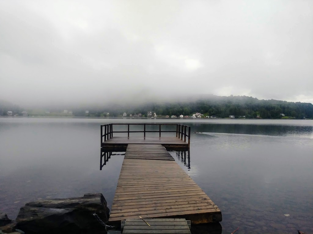 Frontier Lodge | 1406 QC-141, Saint-Herménégilde, QC J0B 2W0, Canada | Phone: (819) 844-2277