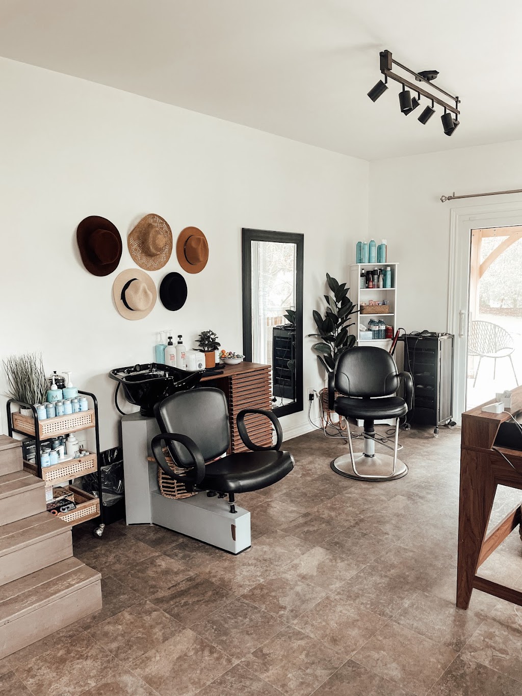 Melanie Tam Hair Studio | 51 William St, Milverton, ON N0K 1M0, Canada | Phone: (226) 749-3021