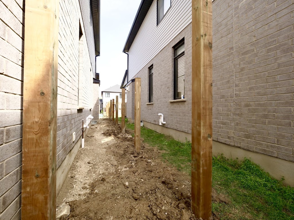 Level Posts Inc Kitchener | 250 Woolwich St S Unit 1A, Breslau, ON N0B 1M0, Canada | Phone: (226) 239-1942