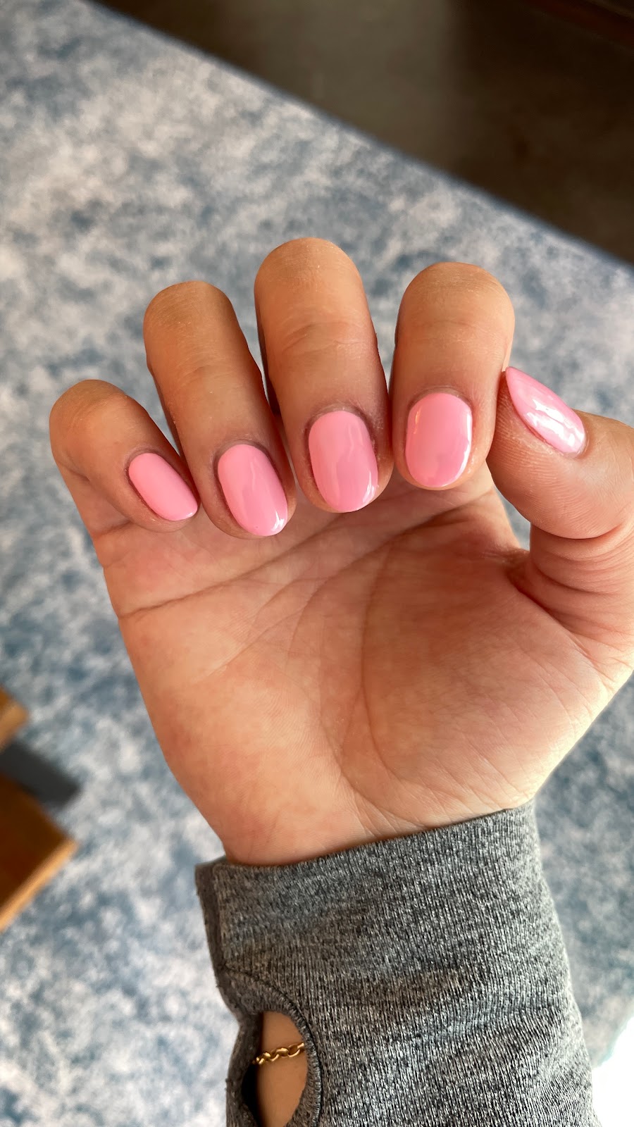 Victoria Nails & Spa | 305 10 St NW, Calgary, AB T2N 1V5, Canada | Phone: (403) 283-7020