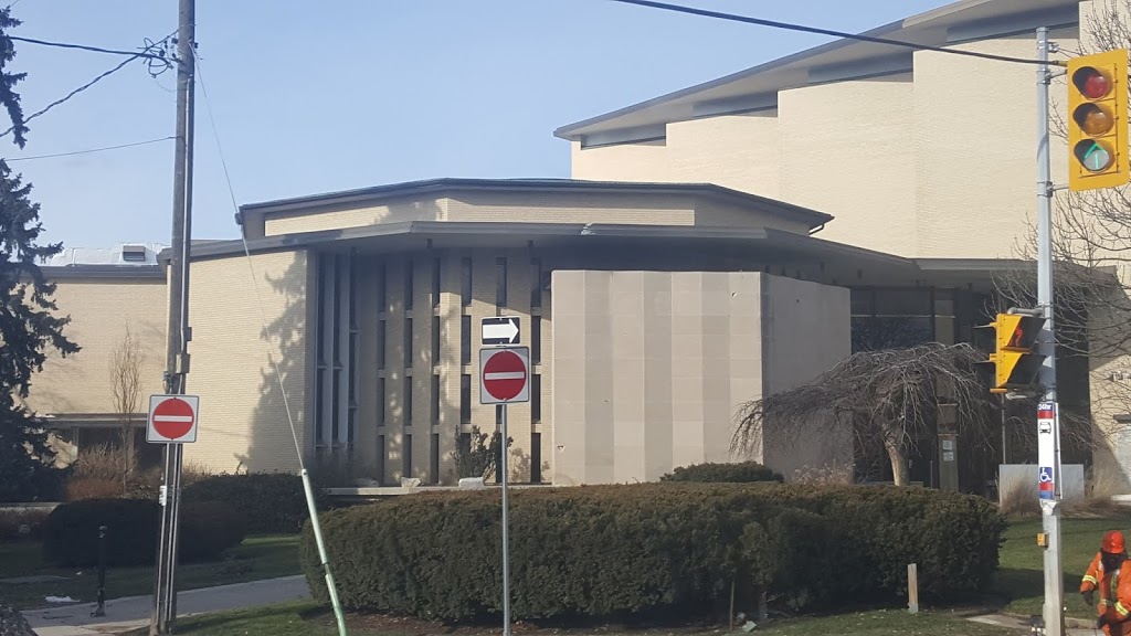 Beth Tzedec | 1700 Bathurst St, York, ON M5P 3K3, Canada | Phone: (416) 781-3511