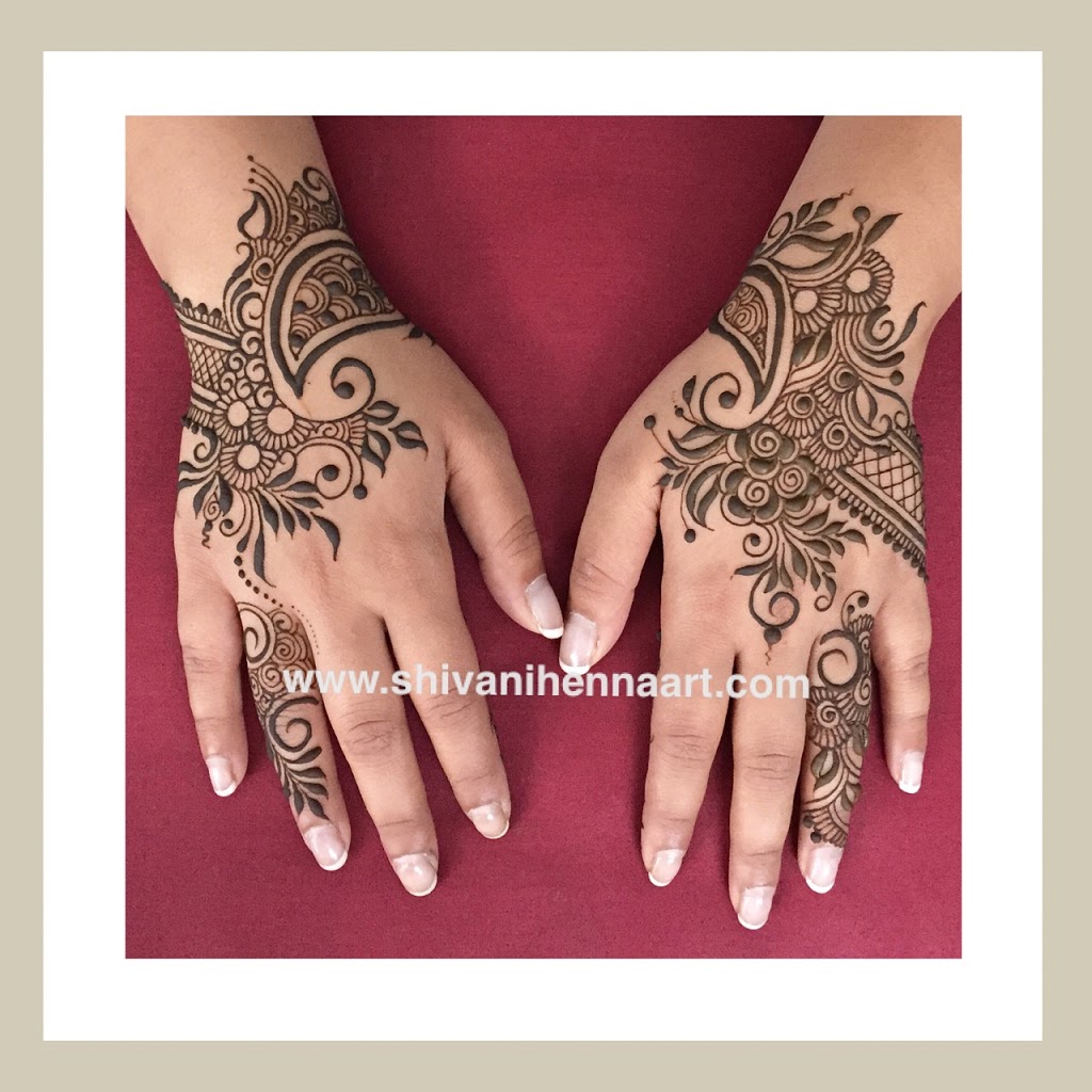 Shivani Henna Art | 898 Knotty Pine Grove, Mississauga, ON L5W 1J9, Canada | Phone: (647) 866-3402