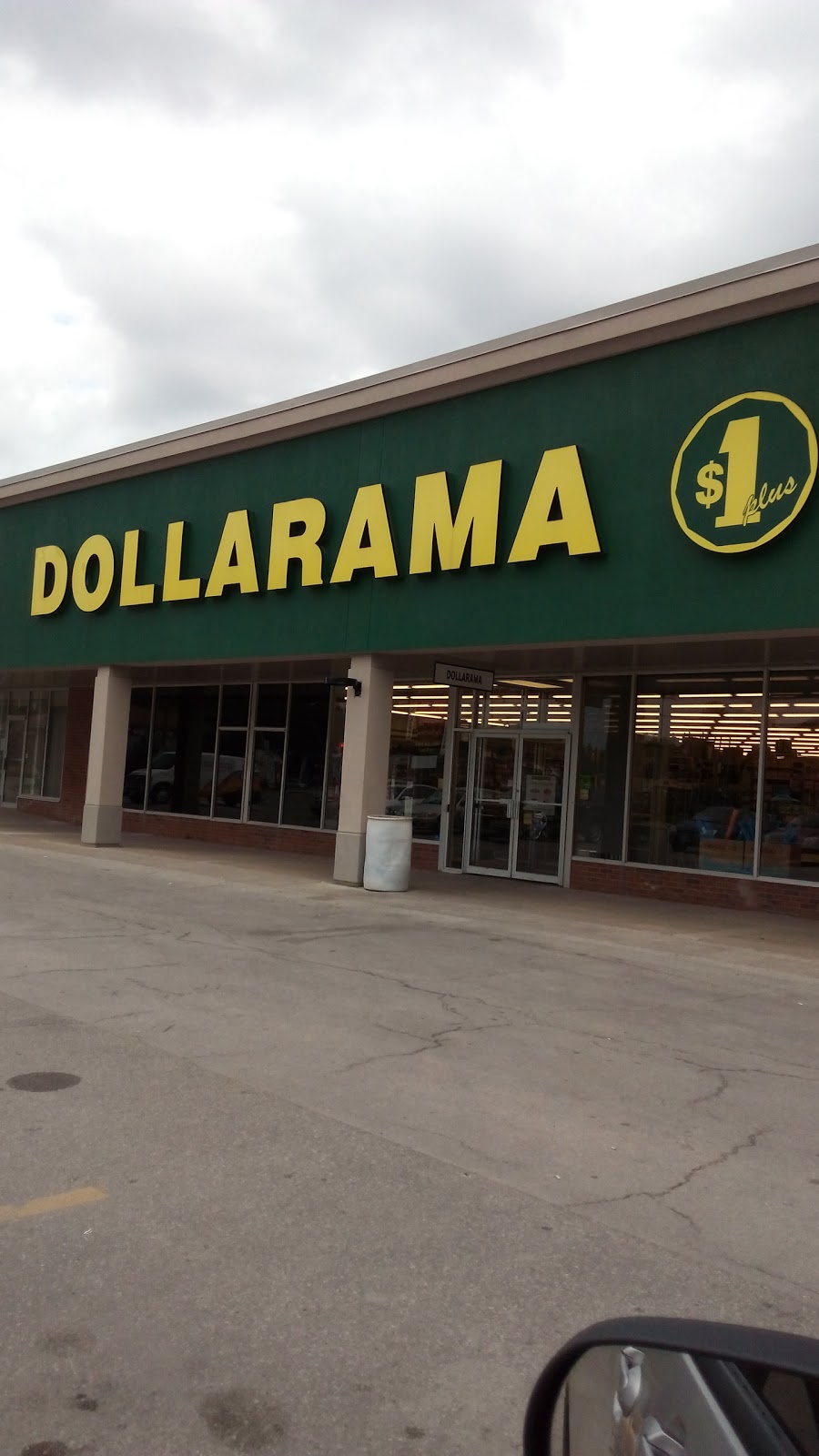 Dollarama | 17 King St, Angus, ON L0M 1B2, Canada | Phone: (705) 424-3000