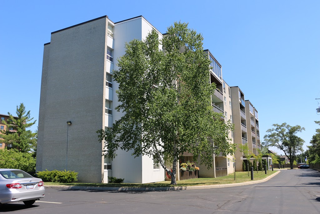Somerset Place - Cambridge - Skyline Living | 202 Hespeler Rd, Cambridge, ON N1R 3H4, Canada | Phone: (226) 646-1108