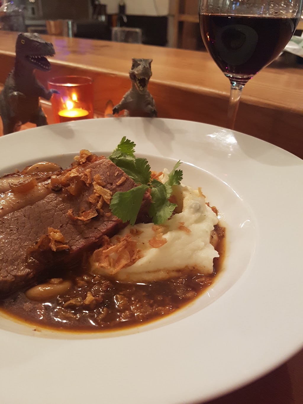 Mesa Familiar | 1296 Gladstone Ave, Victoria, BC V8T 1G6, Canada | Phone: (778) 265-4725