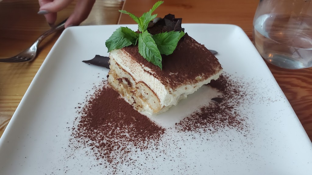Massimo’s Italian Fallsview Restaurant | FR, 5875 Falls Ave level a, Niagara Falls, ON L2G 3K7, Canada | Phone: (905) 374-5023
