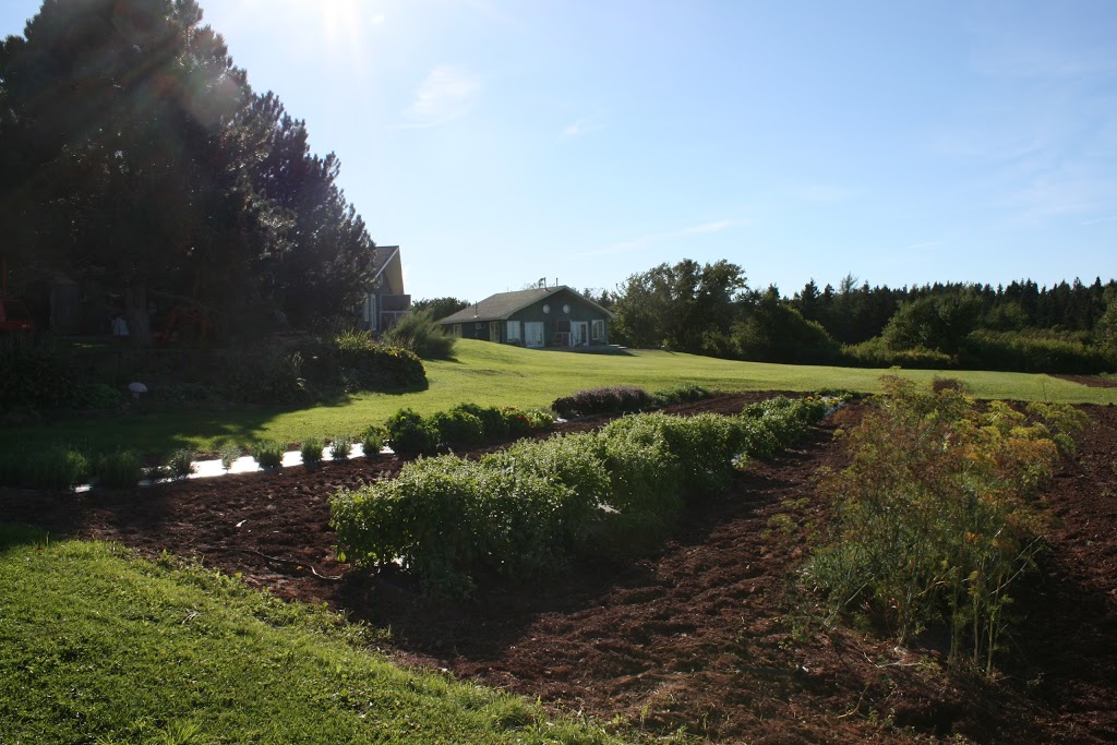 Amherst Shore Country Inn | 5091 NS-366, Amherst, NS B4H 3X9, Canada | Phone: (902) 661-4800