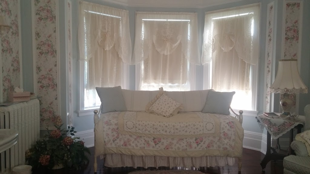 Lalor Estate Inn | 241 Broad St W, Dunnville, ON N1A 1S8, Canada | Phone: (905) 774-5438
