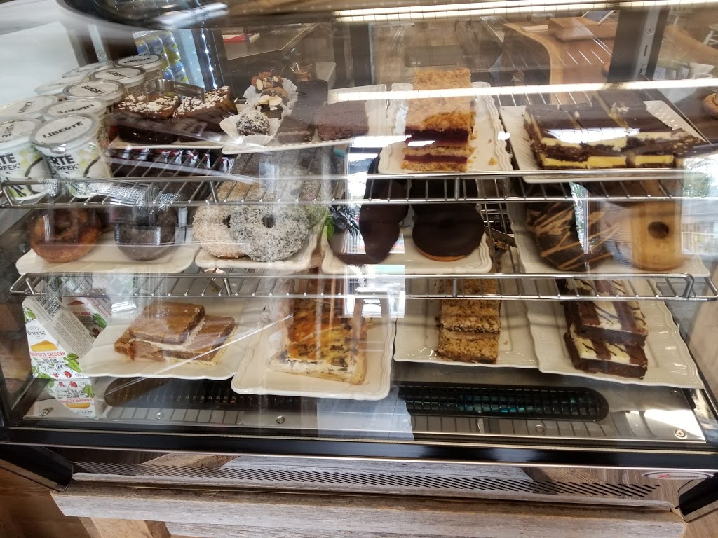 10Eighteen | 1018 Dundas St, London, ON N5W 3A3, Canada | Phone: (519) 601-1118