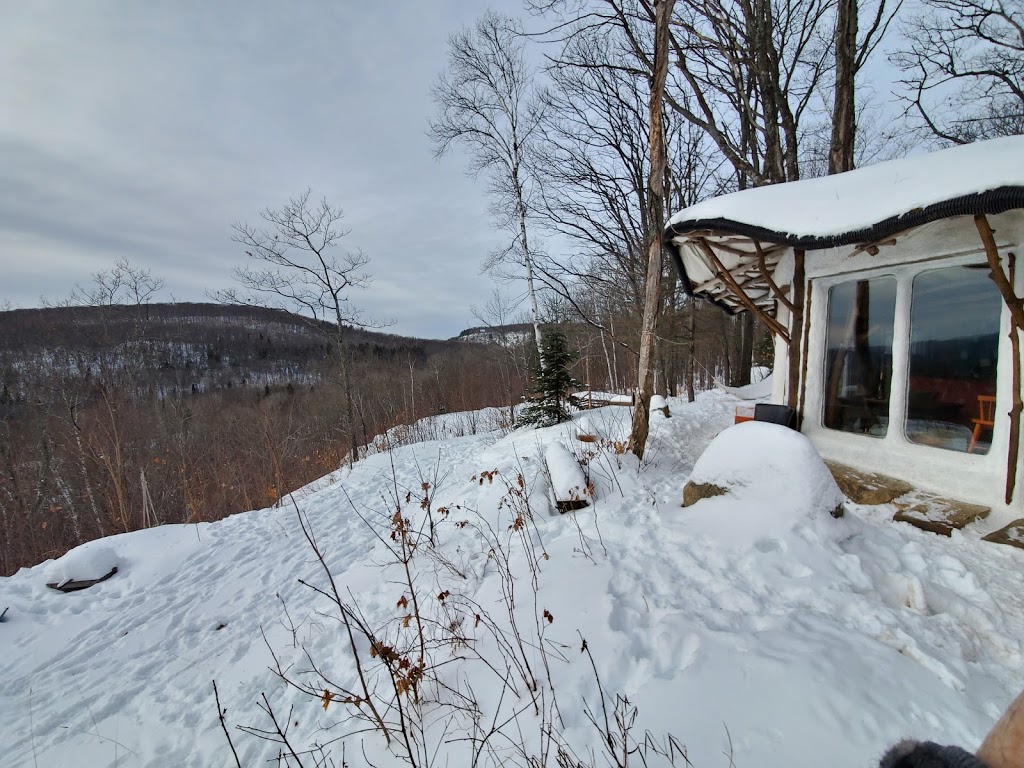 LHobbitation / Hobbit House | 545 Avenue 3 St Vincent, Sainte-Béatrix, QC J0K 1Y0, Canada | Phone: (450) 803-7858