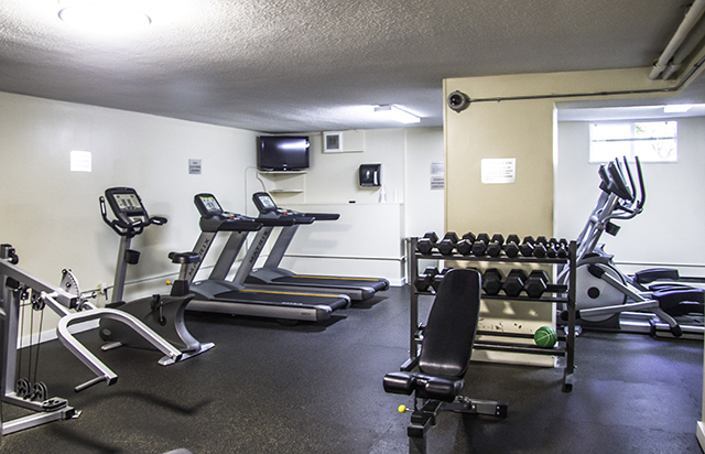 Horizon Towers | 4960 &, 5050 Sanders St, Burnaby, BC V5H 1S9, Canada | Phone: (604) 336-5445