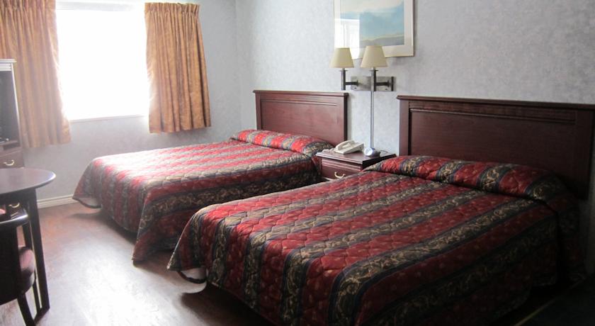 Paris Motel | 665 Montréal Rd, Ottawa, ON K1K 0T1, Canada | Phone: (613) 745-6891