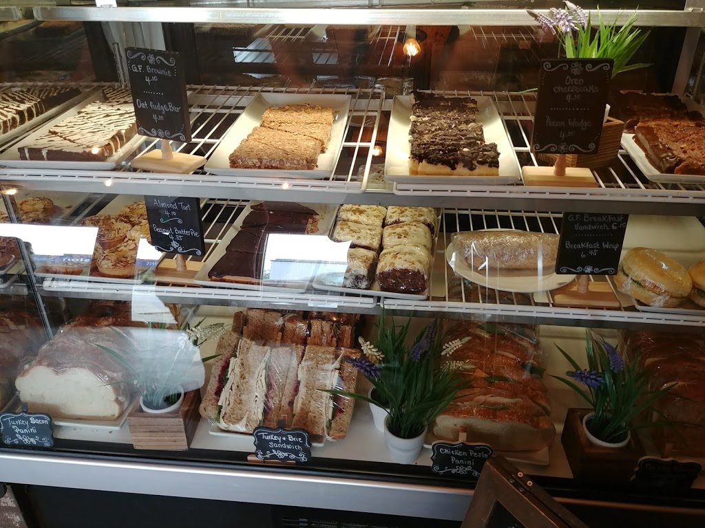 Chestnut Springs Organics Bakery | 42300 Yarrow Central Rd, Chilliwack, BC V2R 5E4, Canada | Phone: (604) 490-7335