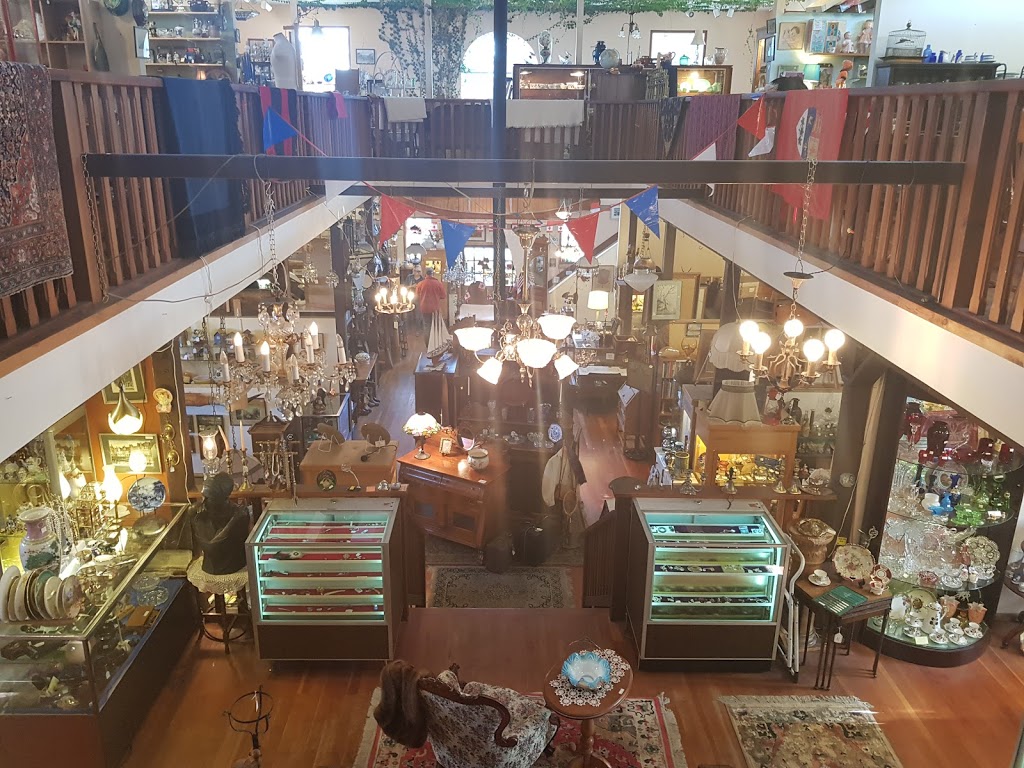 Highway Antique Emporium | 3088 Henry Rd, Chemainus, BC V0R 1K4, Canada | Phone: (250) 246-2372