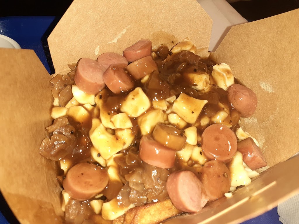 La Poutine Dor | 960 Boulevard Dionne, Saint-Georges, QC G5Y 5B8, Canada | Phone: (418) 221-7889