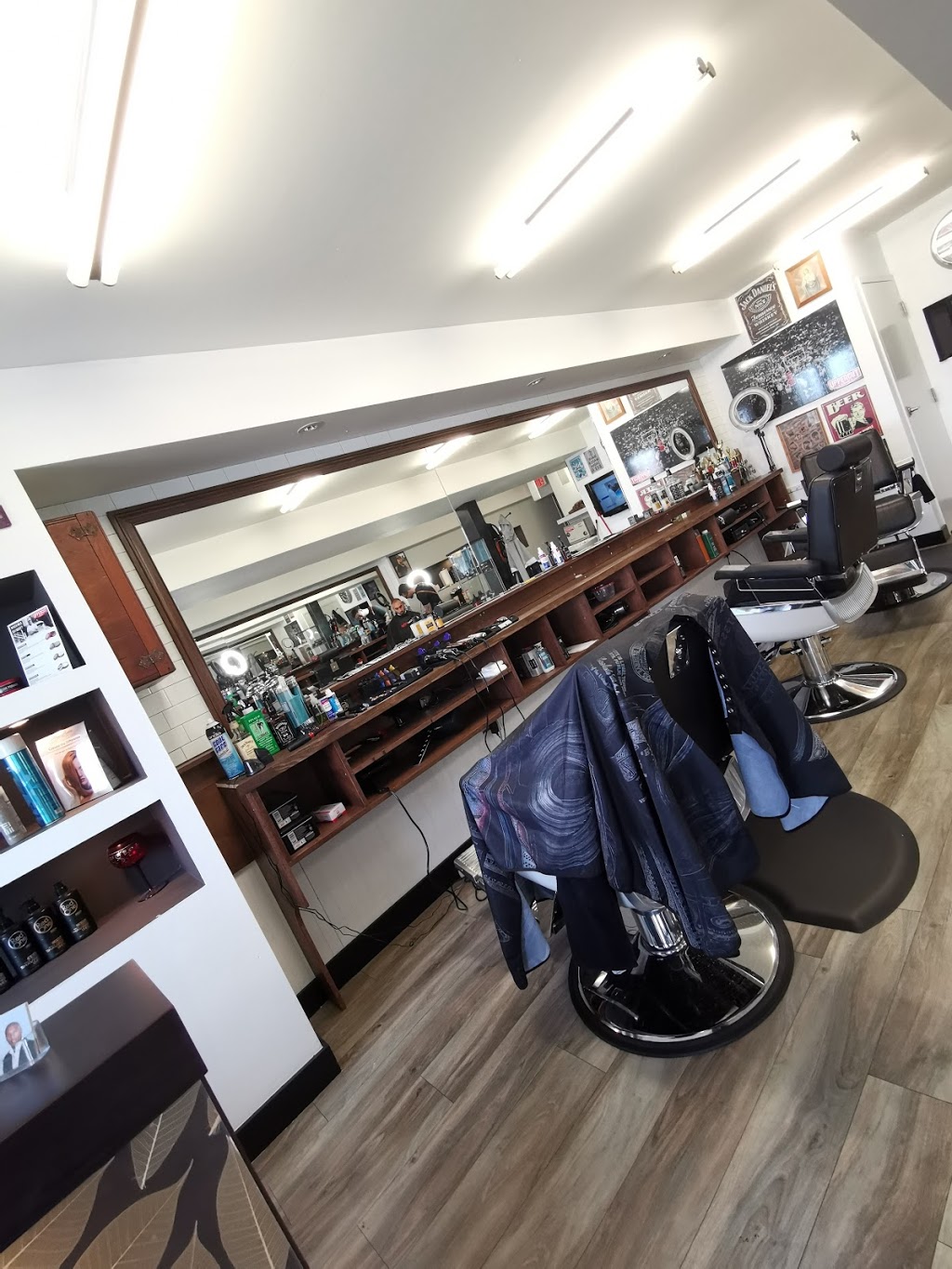 Apex Barbershop | 925 Lakeshore Rd E, Mississauga, ON L5E 1E3, Canada | Phone: (905) 990-1900