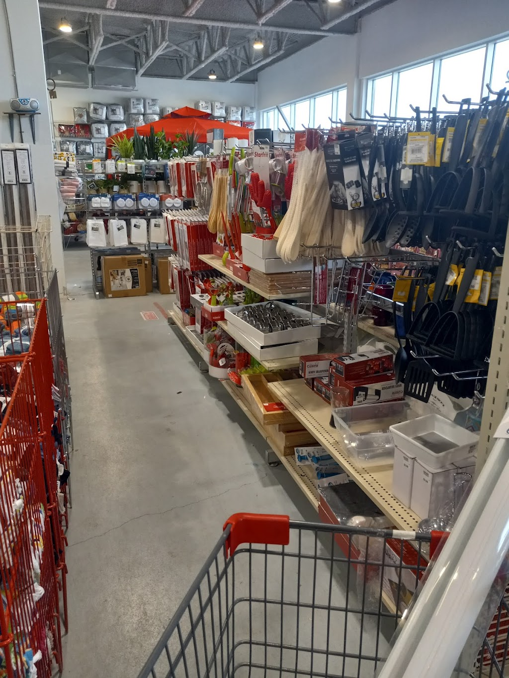 Hart | 9492 Bd Lacordaire, Saint-Léonard, QC H1R 0C4, Canada | Phone: (514) 312-8956