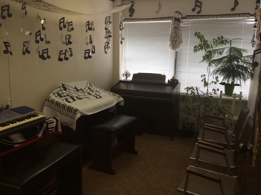 Keyboard Academy of Music | 4803 Centre St N #203, Calgary, AB T2E 2Z6, Canada | Phone: (403) 277-2987