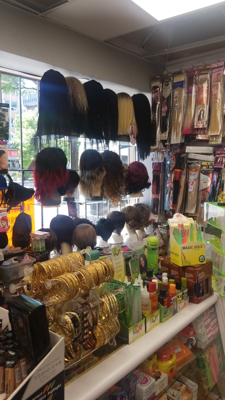Hi & Buy Dollar Discount | 81 King St E, Hamilton, ON L8N 1A5, Canada | Phone: (905) 522-0330