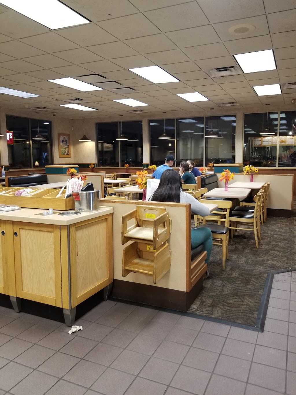 Wendys | 2230 Elmwood Ave, Buffalo, NY 14216, USA | Phone: (716) 875-4166