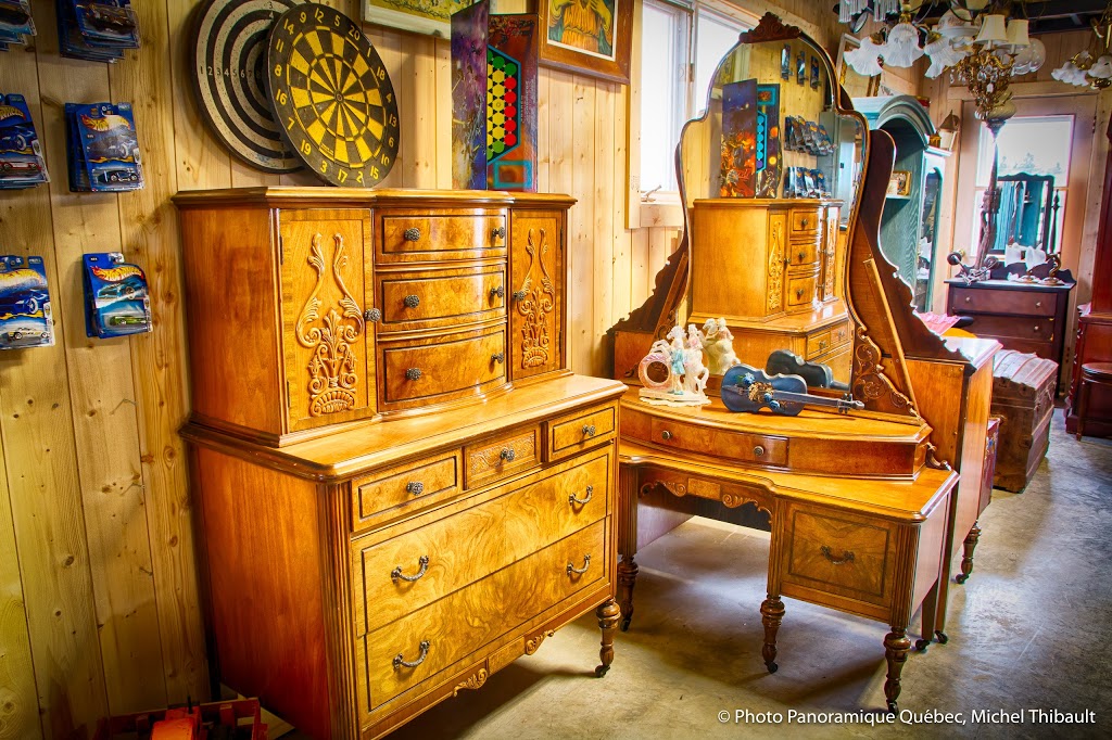 Les Trésors Antiques | 518 Route de lÉglise, Saint-Jean-Port-Joli, QC G0R 3G0, Canada | Phone: (418) 358-0900