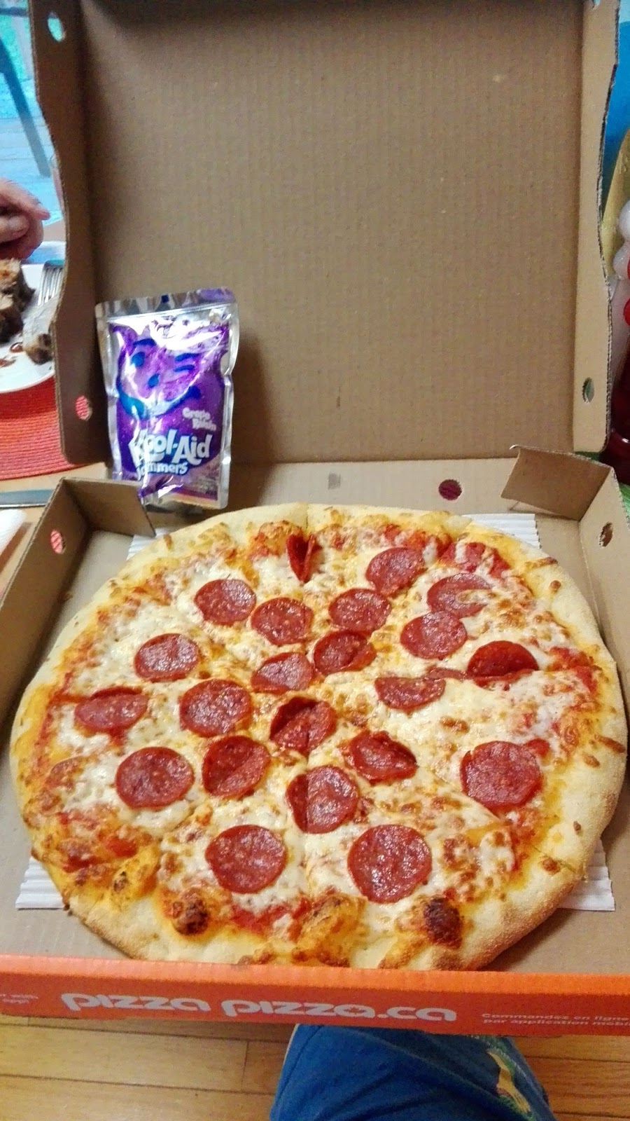 Pizza Pizza | 1450 Kingston Rd, Pickering, ON L1V 1C1, Canada | Phone: (416) 967-1111