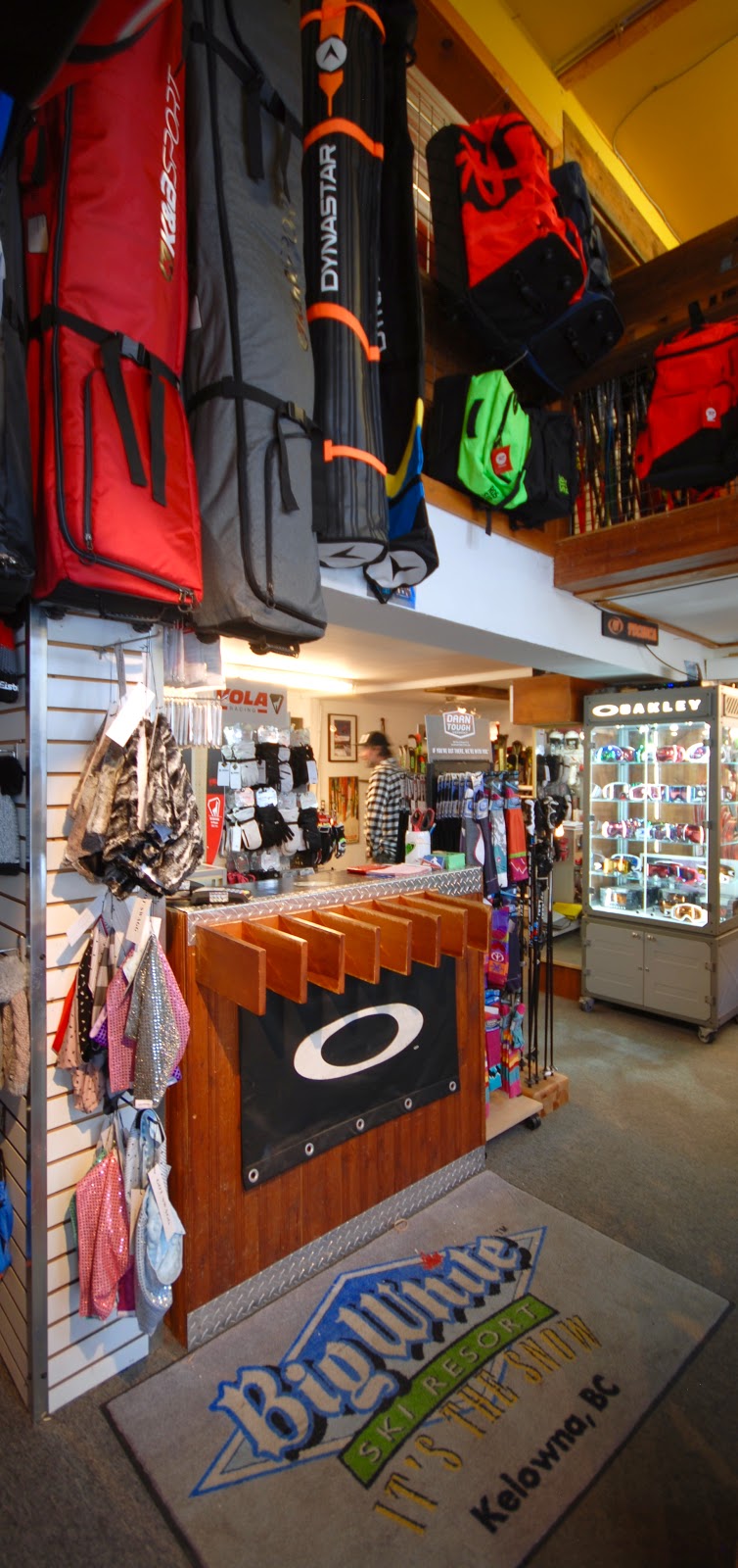 La Shop - Tune-ups - Ski Equipment | 439 Rue Principale, Saint-Sauveur, QC J0R 1R4, Canada | Phone: (450) 227-8889