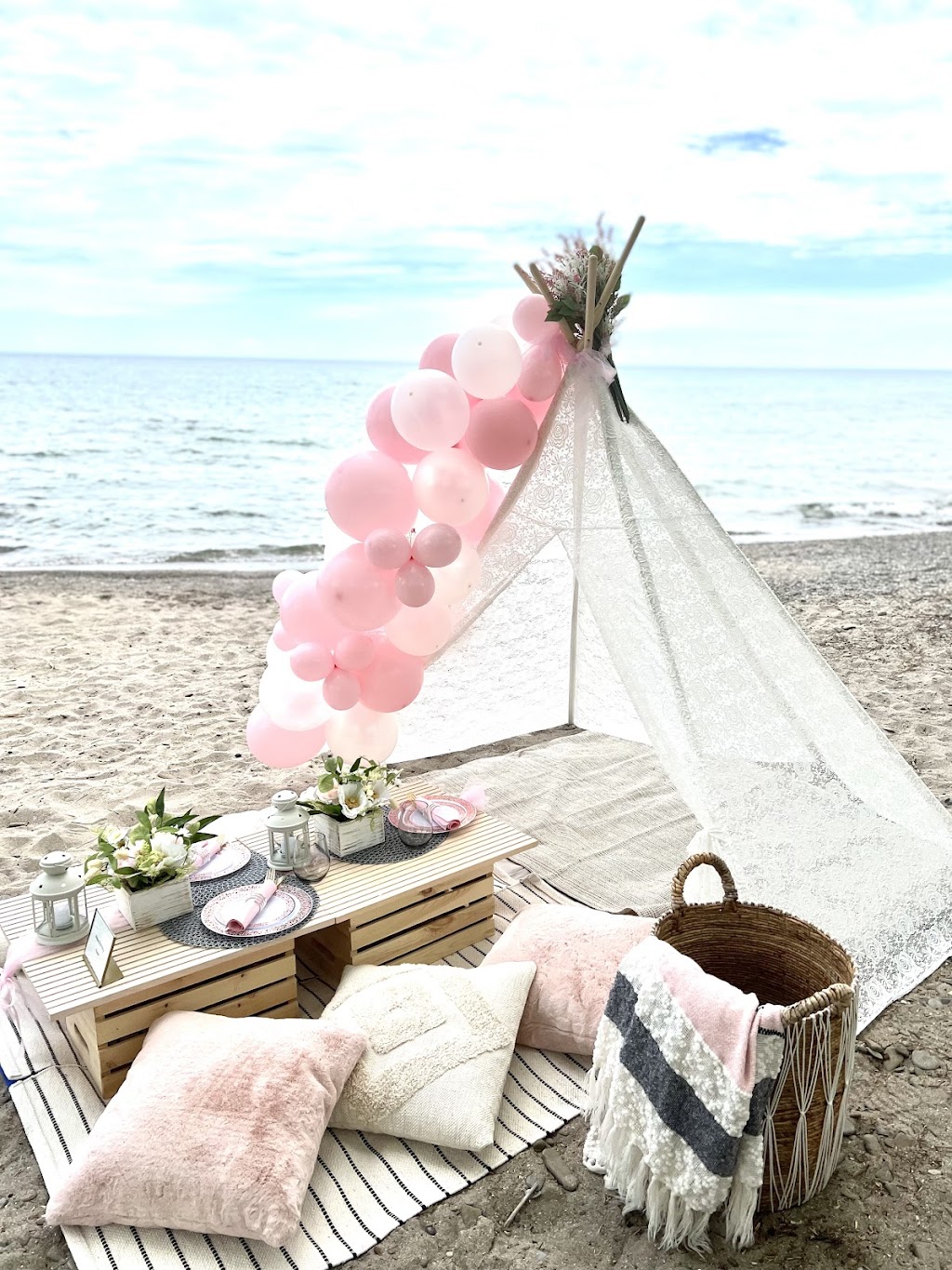 Glamp In Style Slumber Party - Event Planner Mississauga | 286 Donnelly Dr, Mississauga, ON L5G 2M5, Canada | Phone: (416) 902-9117